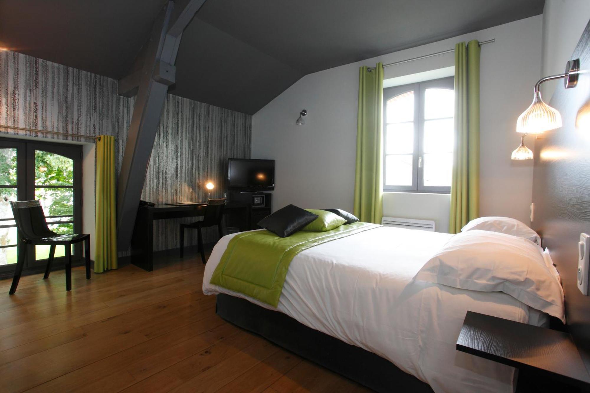 Hotel Chateau De La Barbiniere 塞夫勒河畔圣洛朗 外观 照片