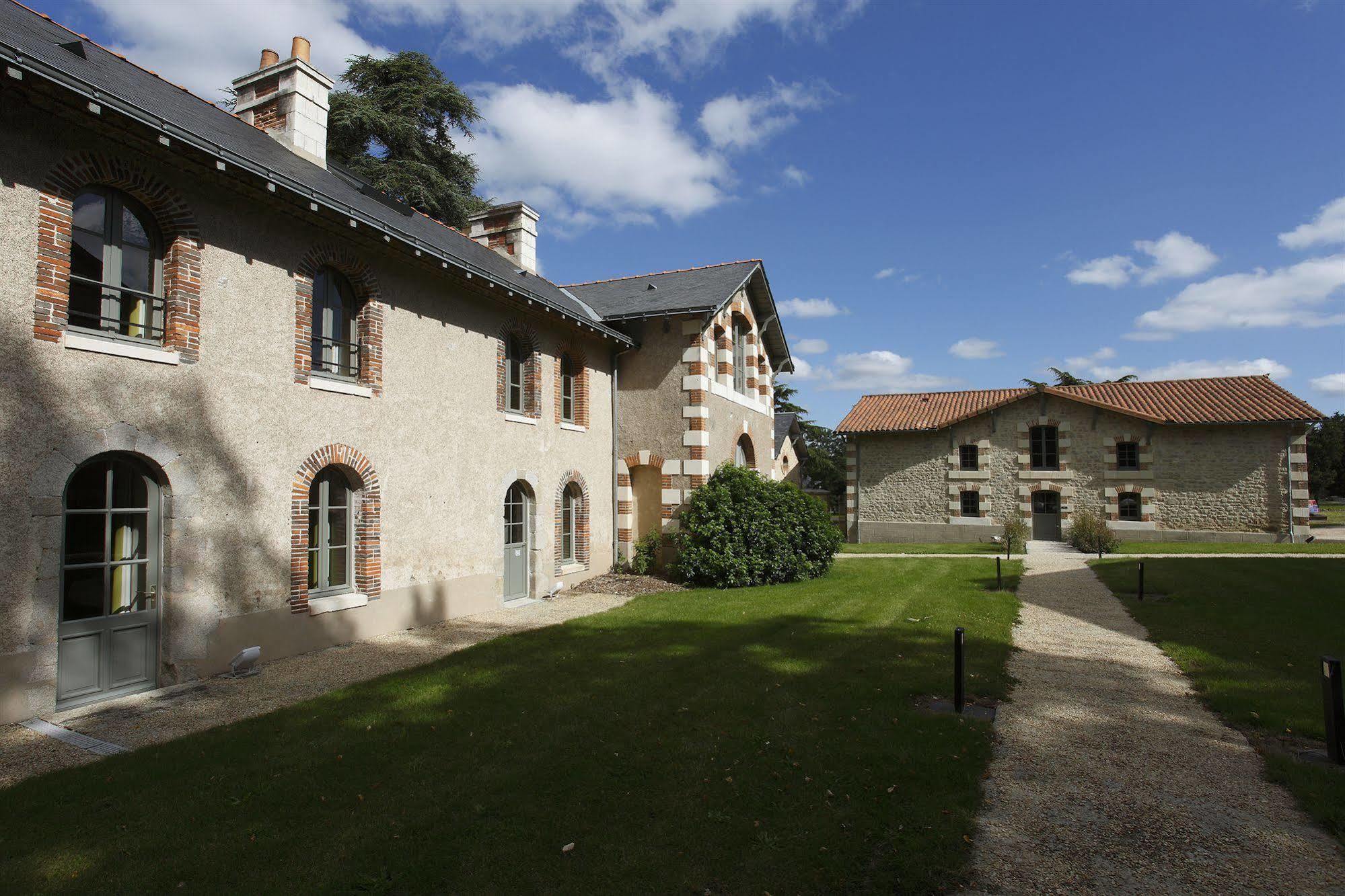 Hotel Chateau De La Barbiniere 塞夫勒河畔圣洛朗 外观 照片